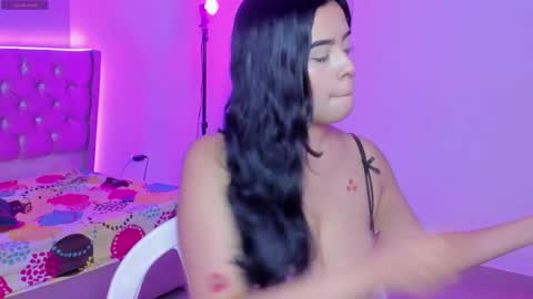 Snapshot of kitty_violet11 chatting on 02-15-26, 09:22 kitty_violet11 online show from 02-15-26, 09:22