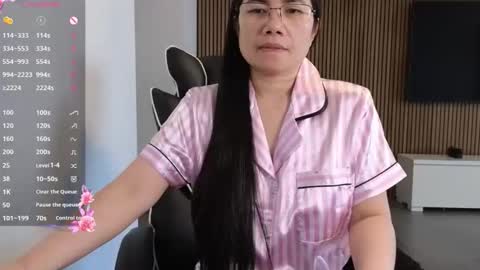 kittybabe0528 online show from 05-18-26, 06:30