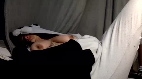 Snapshot of kittycat929709 chatting on 02-19-25, 09:17 Drip maker online show from 02-19-25, 09:17