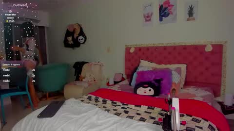 Snapshot of kittychannel_ chatting on 11-27-25, 05:53 KittyChanel online show from 11-27-25, 05:53