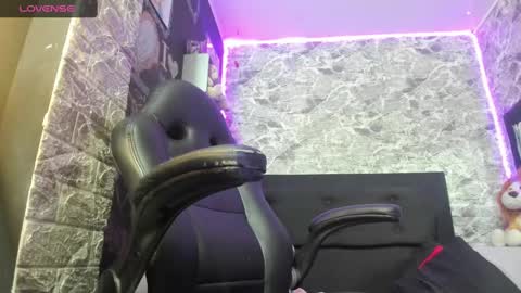 Cata Moon online show from 11-22-25, 07:13