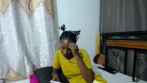 Fay online show from 04-19-26, 06:54