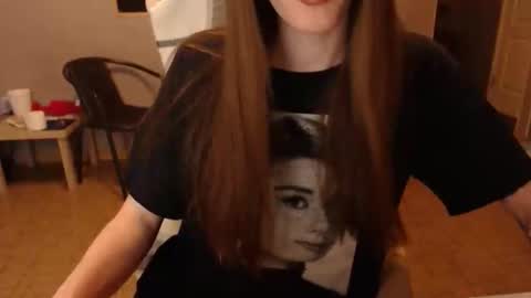 KittyloveMoon online show from 04-22-26, 07:48