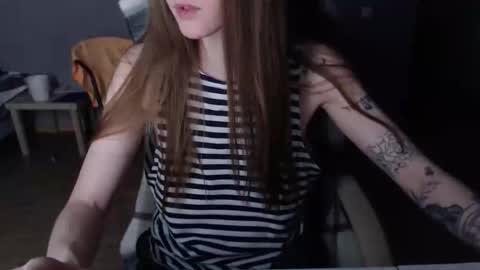 KittyloveMoon online show from 04-26-26, 09:12