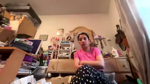 kittyluvx online show from 10-19-25, 09:04