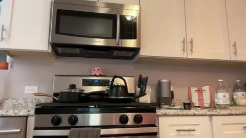 Snapshot of kittypurr79 chatting on 11-25-25, 04:34 kittypurr79 online show from 11-25-25, 04:34