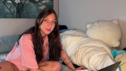 Snapshot of kittypurr79 chatting on 12-22-25, 05:59 kittypurr79 online show from 12-22-25, 05:59