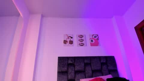 kitty online show from 03-25-26, 06:03