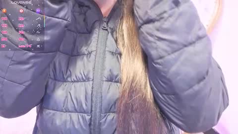 Kitty  online show from 11-12-25, 11:32