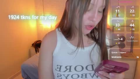 Snapshot of kittytimberlake chatting on 02-28-25, 05:48 K I T T Y online show from 02-28-25, 05:48