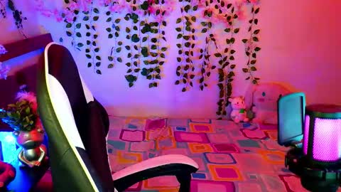 Kittyuwu  online show from 01-14-26, 09:09