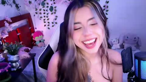 Kittyuwu  online show from 03-23-26, 09:52