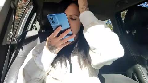 Snapshot of kittywet1994 chatting on 10-30-25, 04:08 Kitty online show from 10-30-25, 04:08