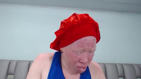 kittywhiteass online show from 09-21-25, 06:48