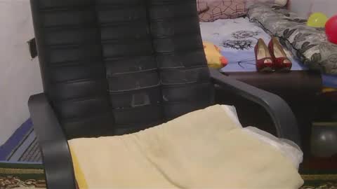 Snapshot of kittyybeauty chatting on 03-04-25, 05:56 KittyyBeauty online show from 03-04-25, 05:56