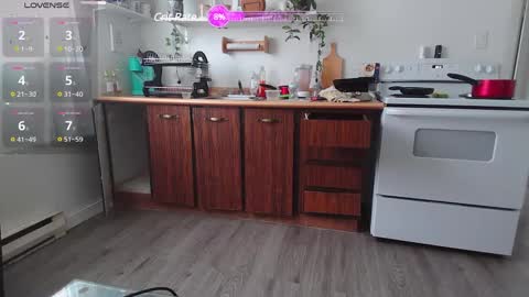 Snapshot of kittyymaze chatting on 02-24-25, 01:53 Kittyymaze online show from 02-24-25, 01:53