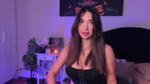 Erika online show from 02-10-25, 04:58
