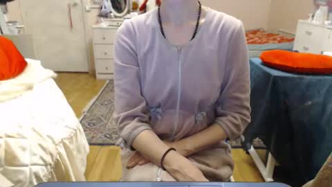 KiuminBerry online show from 02-10-26, 05:28