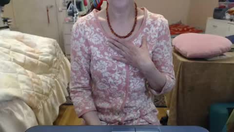 KiuminBerry online show from 06-15-26, 10:17