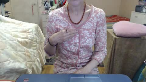 KiuminBerry online show from 06-16-26, 08:28