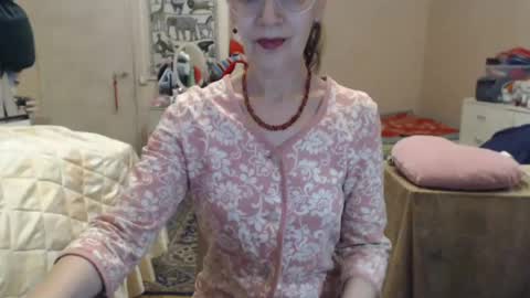 KiuminBerry online show from 06-19-26, 01:48