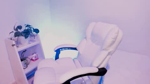 Little piece of fruit online show from 11-28-25, 12:46