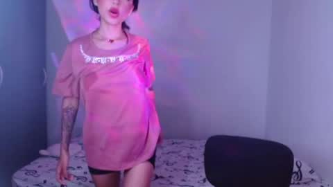 kiyu online show from 12-26-24, 04:32