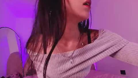 Kkira  online show from 06-14-26, 11:45