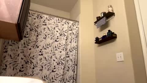 Snapshot of kkyle57 chatting on 10-30-25, 01:56 kkyle57 online show from 10-30-25, 01:56