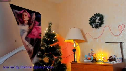 Lisa online show from 12-24-24, 04:33