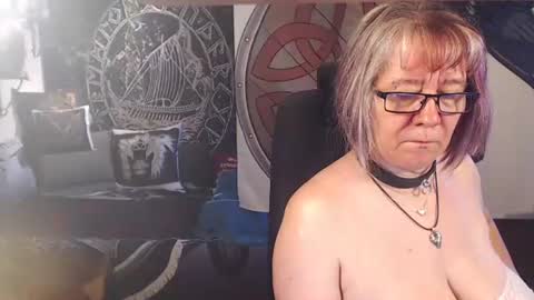 Michelle online show from 06-15-26, 04:25