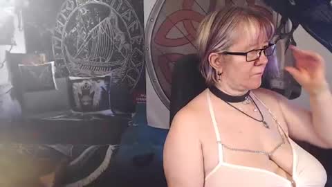 Michelle online show from 06-17-26, 04:48