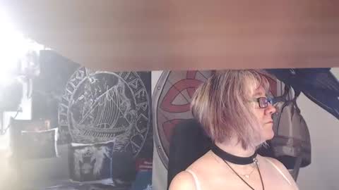 Michelle online show from 06-19-26, 04:17