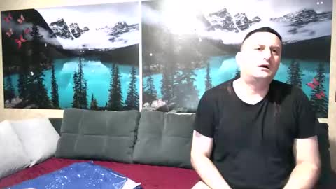 Kleosnow online show from 10-27-25, 09:13