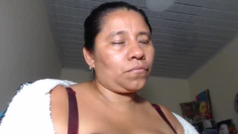 Kloe online show from 10-26-25, 07:03