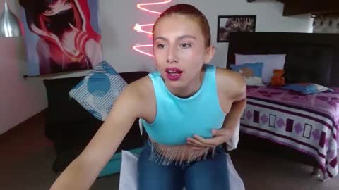 Snapshot of kloe_deker chatting on 12-30-24, 01:47 Kloe deker online show from 12-30-24, 01:47