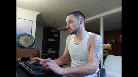 LOUiViLAN online show from 01-02-25, 06:40