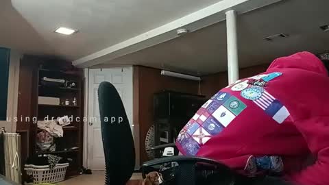 LOUiViLAN online show from 01-11-25, 08:22