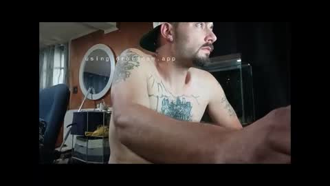 LOUiViLAN online show from 10-30-25, 05:35