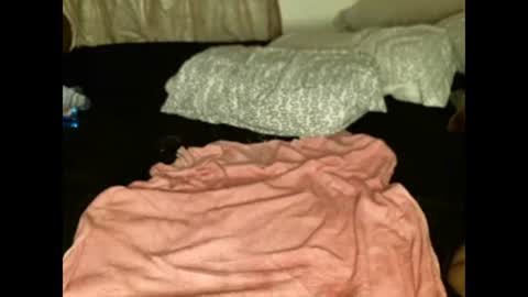 Snapshot of kmagie chatting on 01-10-25, 11:22 kmagie online show from 01-10-25, 11:22