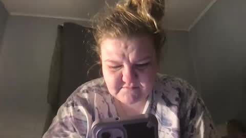 Snapshot of kmarie1196 chatting on 02-16-26, 04:41 kmarie1196 online show from 02-16-26, 04:41