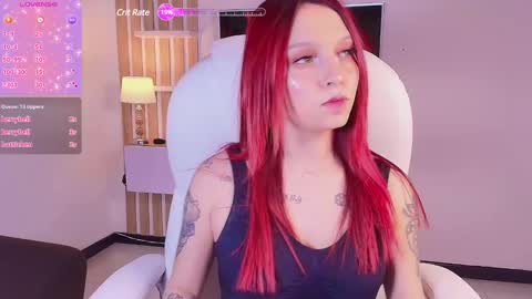 Snapshot of kmila_carson chatting on 02-19-25, 01:29 kmila online show from 02-19-25, 01:29