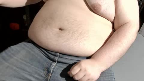 Snapshot of knezzy92 chatting on 05-05-26, 07:00 Knezzy online show from 05-05-26, 07:00