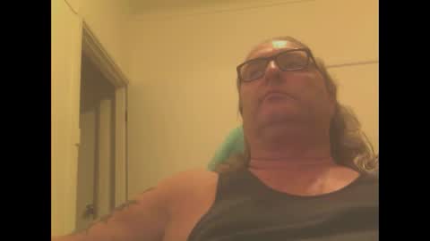 Snapshot of knobout chatting on 12-11-24, 09:52 knobout online show from 12-11-24, 09:52