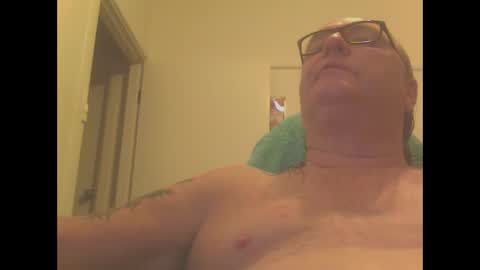 Snapshot of knobout chatting on 01-03-25, 09:36 knobout online show from 01-03-25, 09:36