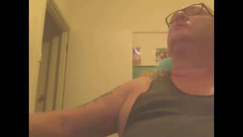 Snapshot of knobout chatting on 01-07-25, 10:22 knobout online show from 01-07-25, 10:22