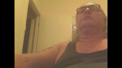 Snapshot of knobout chatting on 01-14-25, 10:38 knobout online show from 01-14-25, 10:38