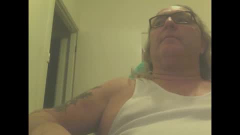 Snapshot of knobout chatting on 01-17-25, 09:49 knobout online show from 01-17-25, 09:49