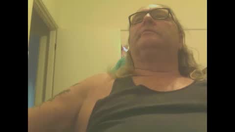 Snapshot of knobout chatting on 01-19-25, 08:29 knobout online show from 01-19-25, 08:29