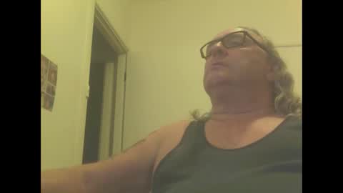 Snapshot of knobout chatting on 01-24-25, 01:47 knobout online show from 01-24-25, 01:47